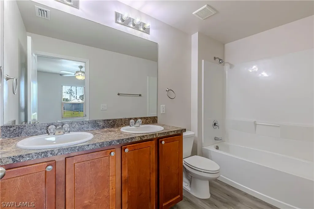 2824 NW 21st Place Cape Coral FL 33993
