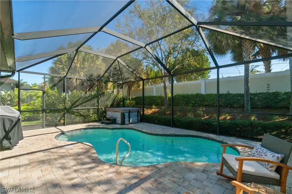 7202 Wilton Drive Naples FL 34109