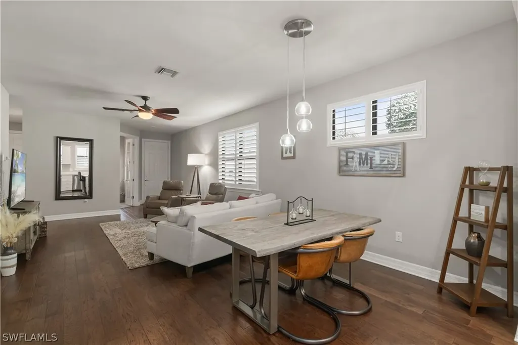 7202 Wilton Drive Naples FL 34109