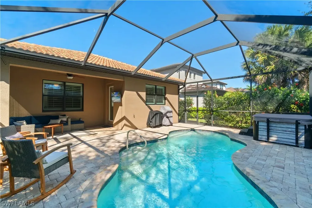 7202 Wilton Drive Naples FL 34109
