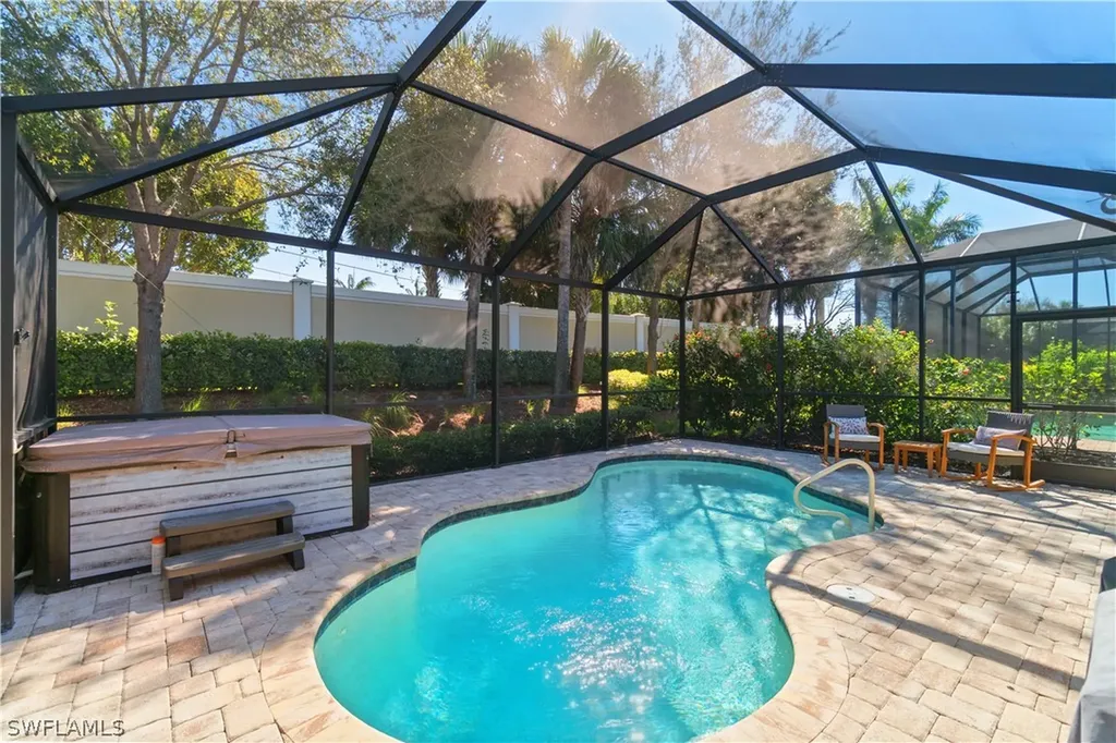 7202 Wilton Drive Naples FL 34109