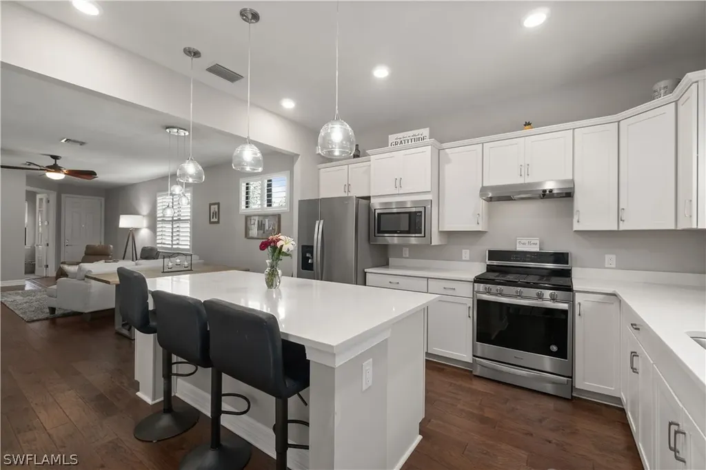 7202 Wilton Drive Naples FL 34109