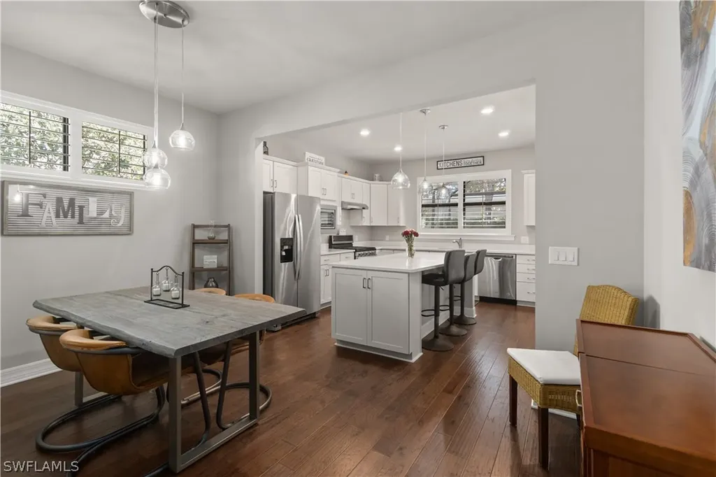 7202 Wilton Drive Naples FL 34109