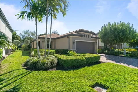 7202 Wilton Drive Naples FL 34109