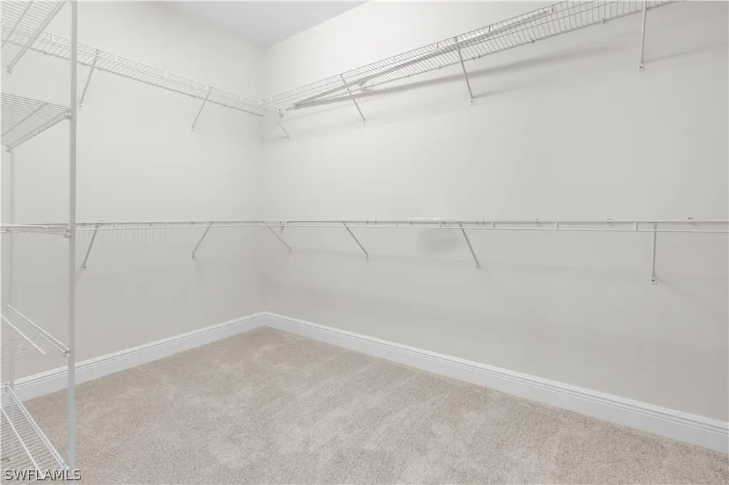 6947 Avalon Circle Naples FL 34112
