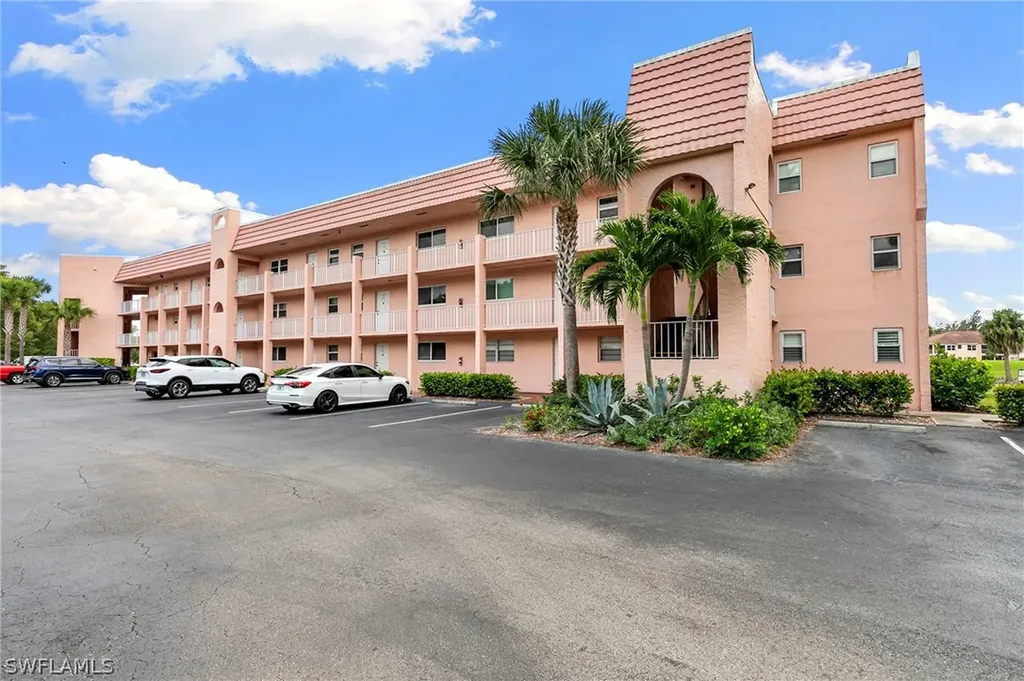 300 Forest Lakes Boulevard Naples FL 34105
