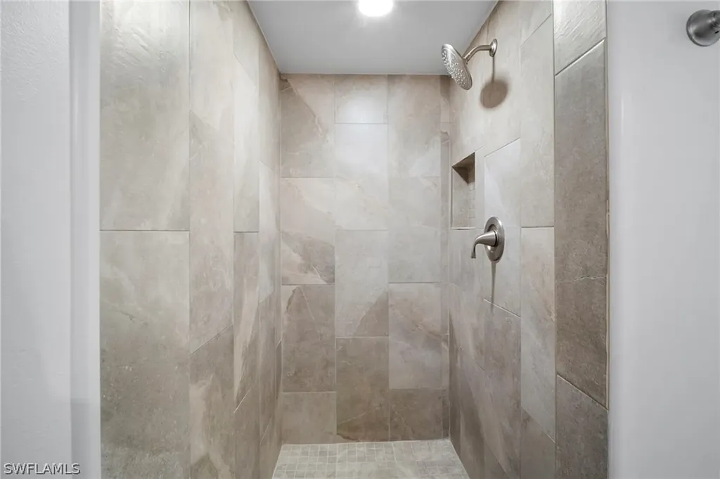 22180 Tallwood Court Estero FL 33928