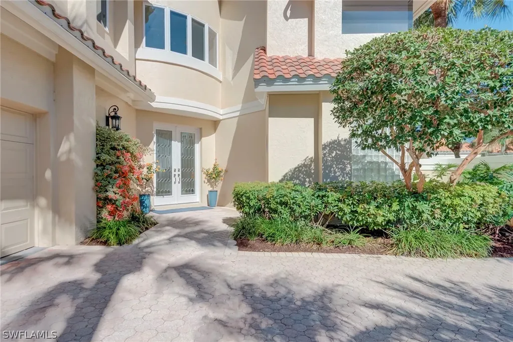 3320 Riviera Lakes Court Bonita Springs FL 34134