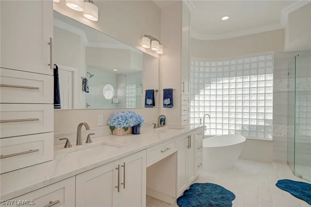 3320 Riviera Lakes Court Bonita Springs FL 34134