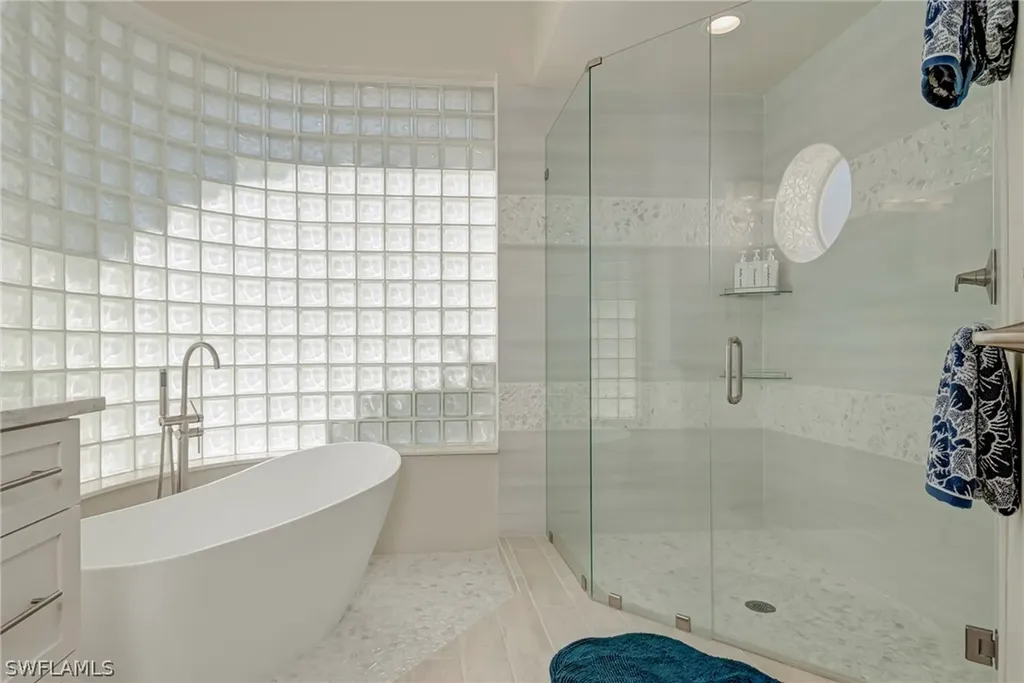 3320 Riviera Lakes Court Bonita Springs FL 34134