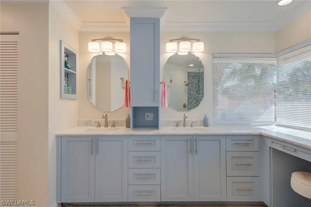 3320 Riviera Lakes Court Bonita Springs FL 34134