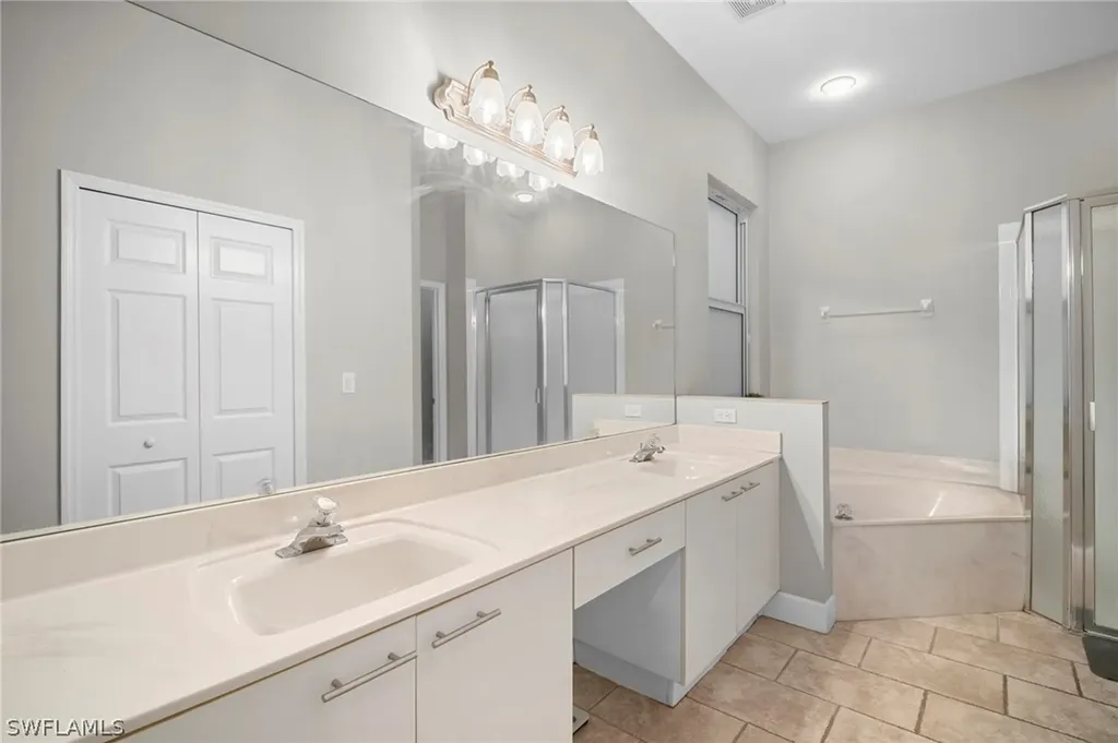 3381 Mystic River Drive Naples FL 34120
