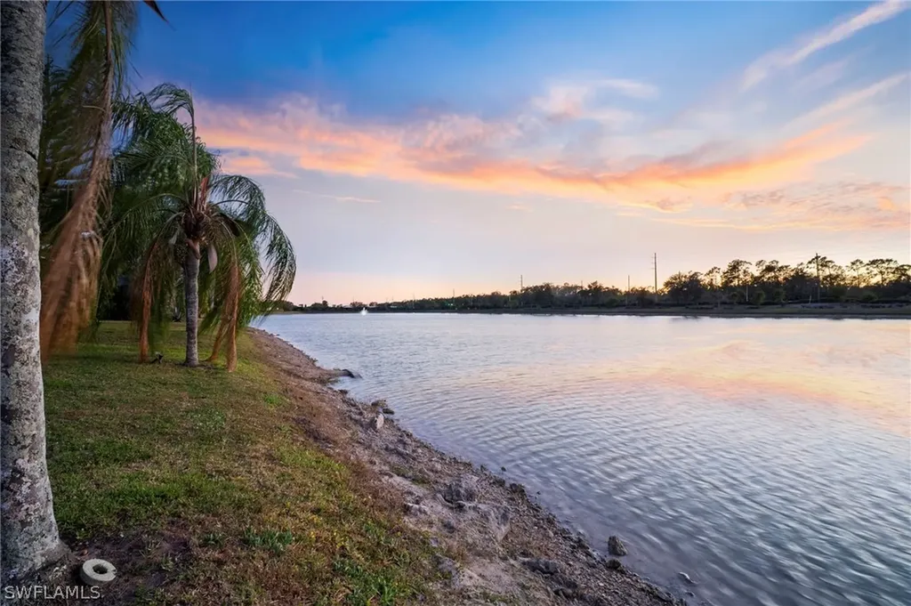3381 Mystic River Drive Naples FL 34120