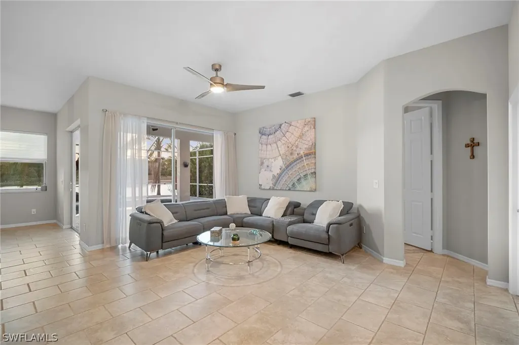 3381 Mystic River Drive Naples FL 34120