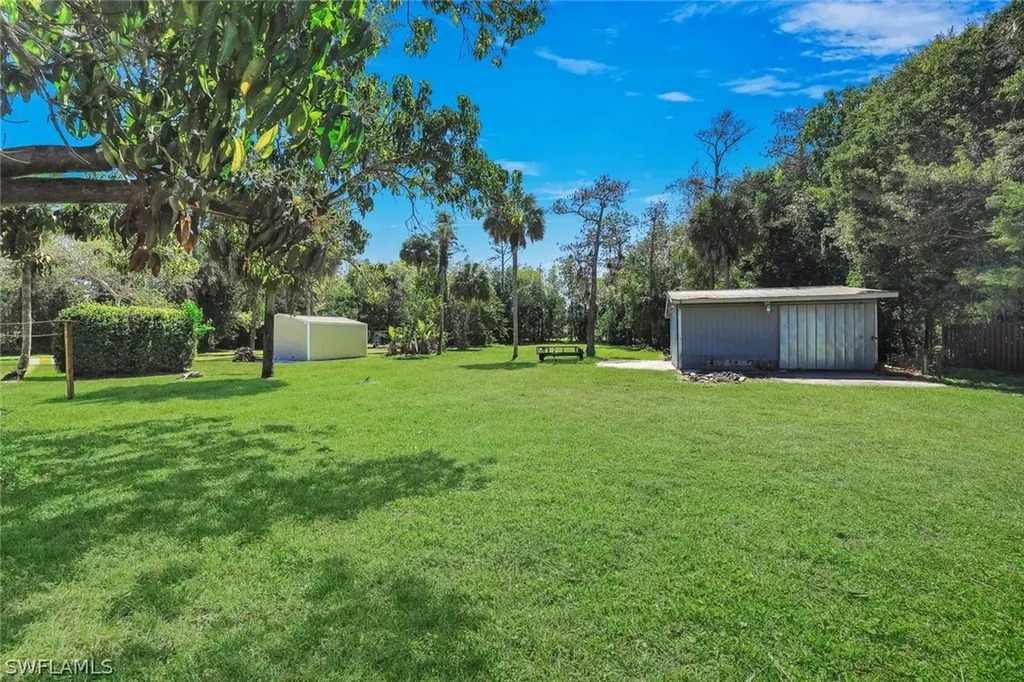 5290 Cypress Lane Naples FL 34113