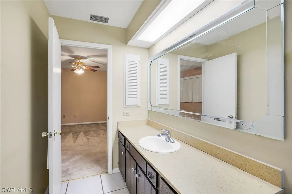 5290 Cypress Lane Naples FL 34113