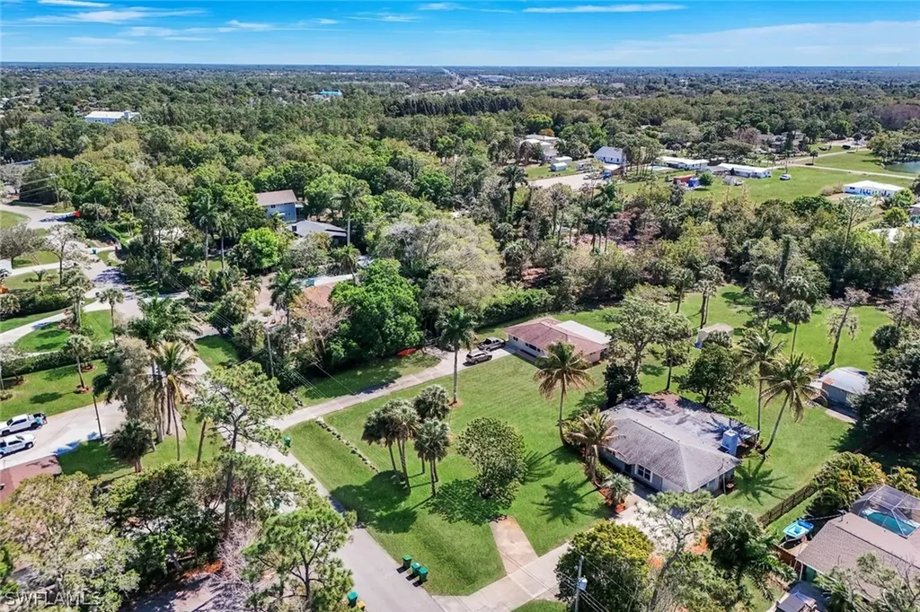5290 Cypress Lane Naples FL 34113