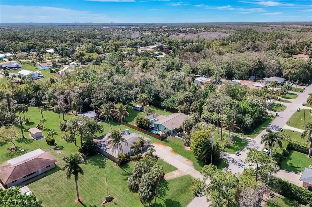 5290 Cypress Lane Naples FL 34113