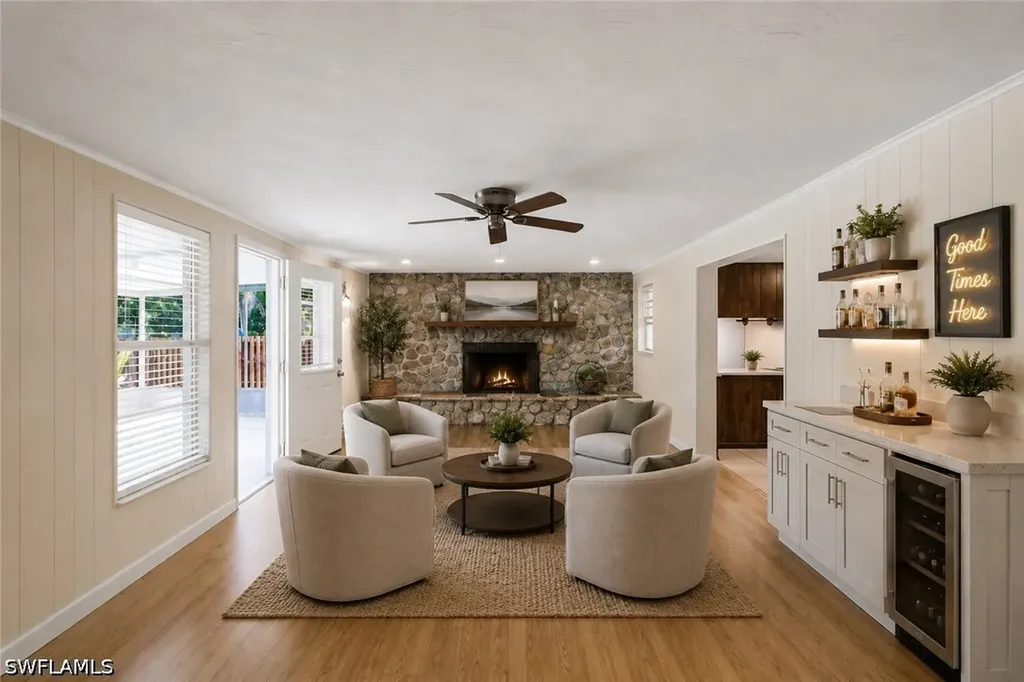 5290 Cypress Lane Naples FL 34113