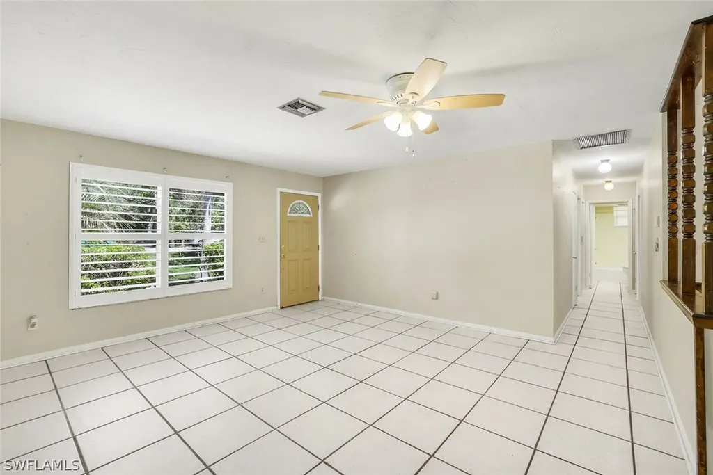 5290 Cypress Lane Naples FL 34113