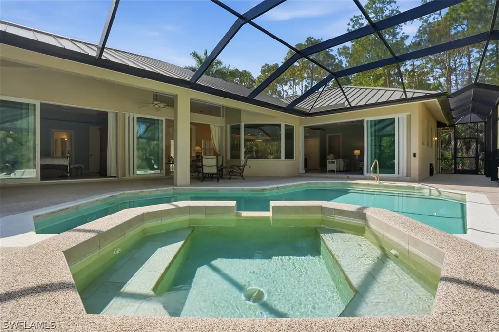 4241 7th Avenue NW Naples FL 34119