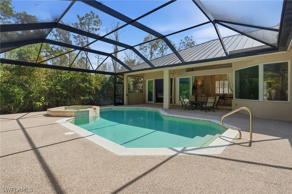 4241 7th Avenue NW Naples FL 34119