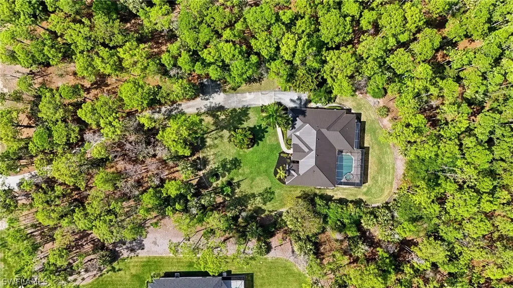 4241 7th Avenue NW Naples FL 34119