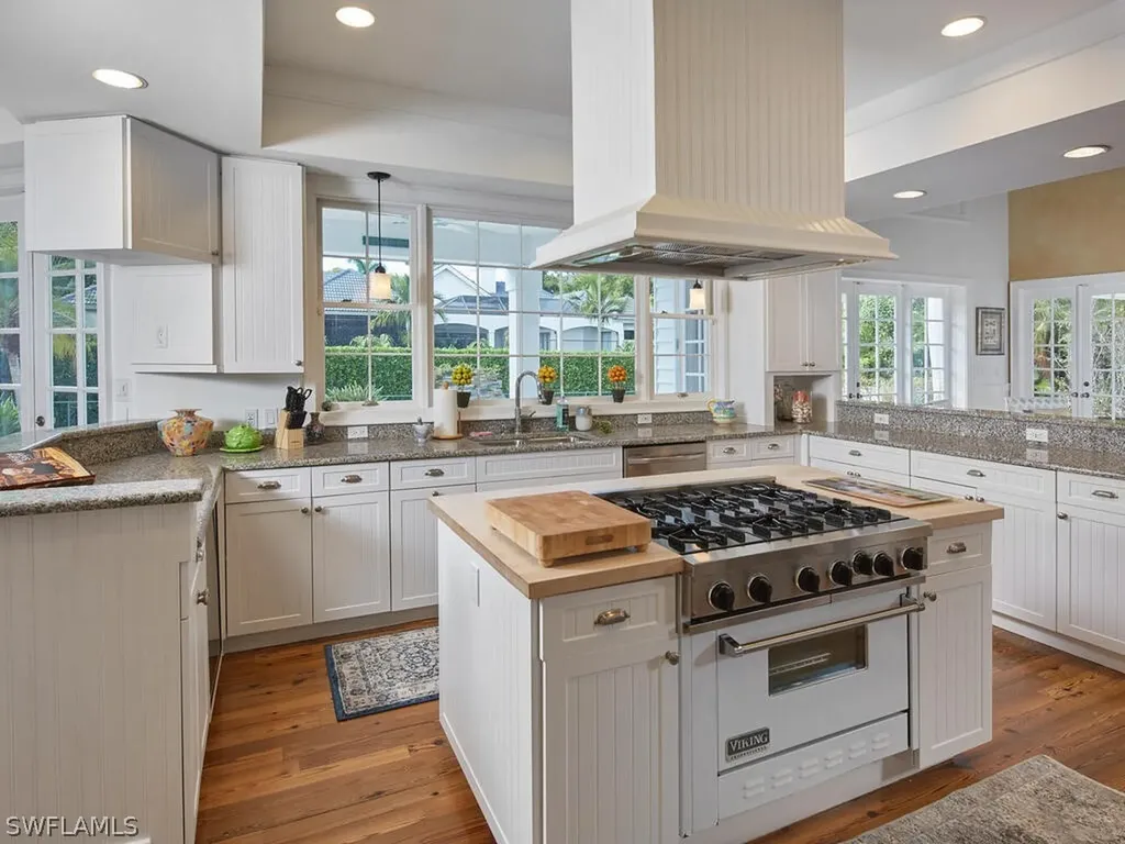 2750 Treasure Lane Naples FL 34102