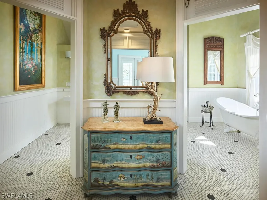 2750 Treasure Lane Naples FL 34102