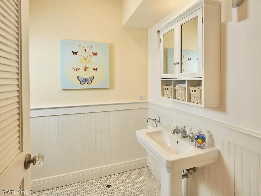 2750 Treasure Lane Naples FL 34102