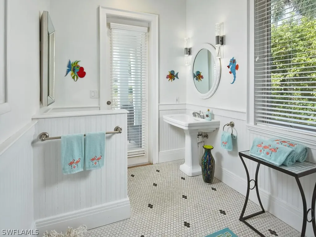 2750 Treasure Lane Naples FL 34102