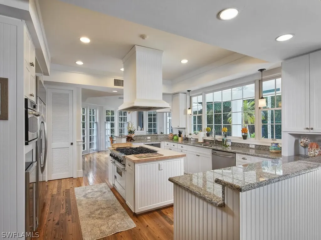 2750 Treasure Lane Naples FL 34102