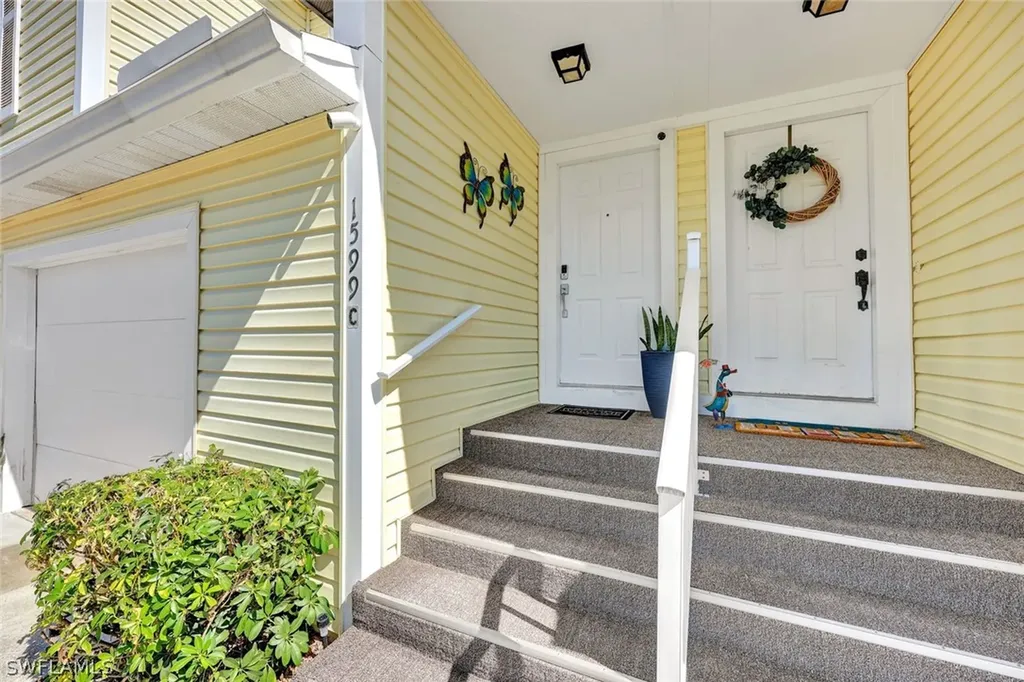 1599 Trafalgar Lane Naples FL 34116