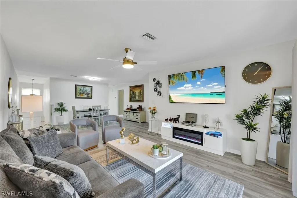 1599 Trafalgar Lane Naples FL 34116
