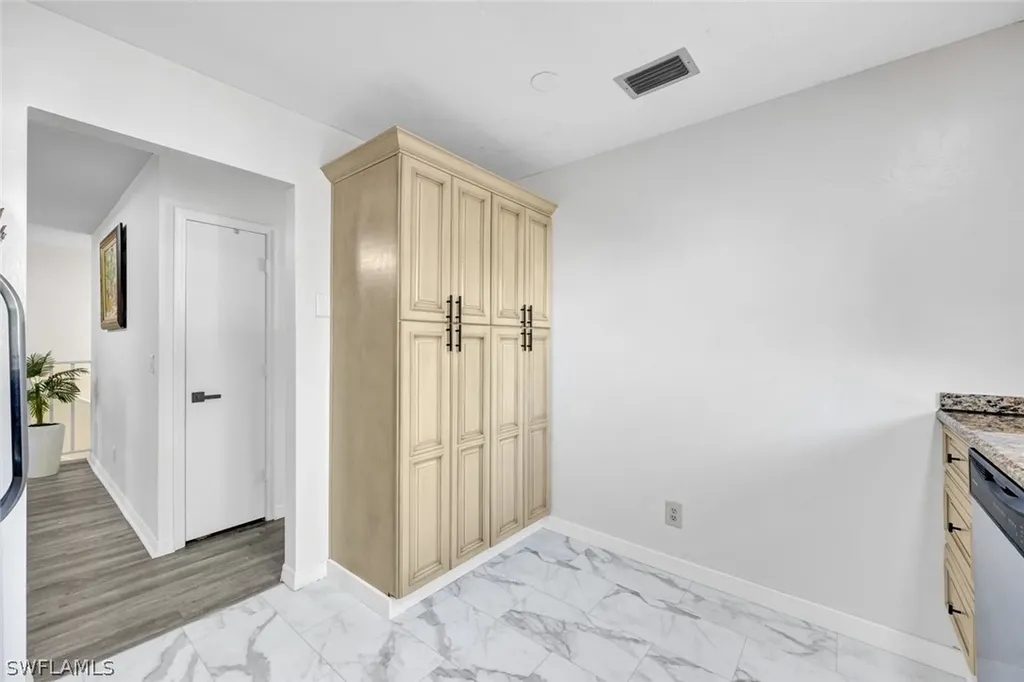 1599 Trafalgar Lane Naples FL 34116