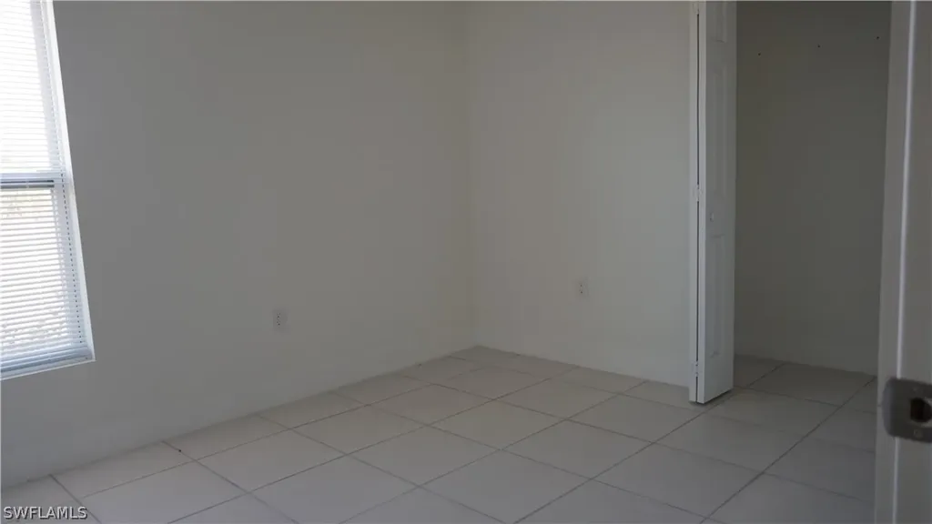 3918 NW 40th Terrace Cape Coral FL 33993