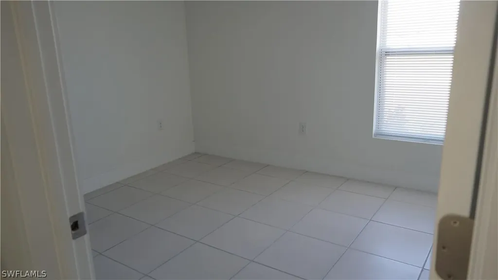 3918 NW 40th Terrace Cape Coral FL 33993