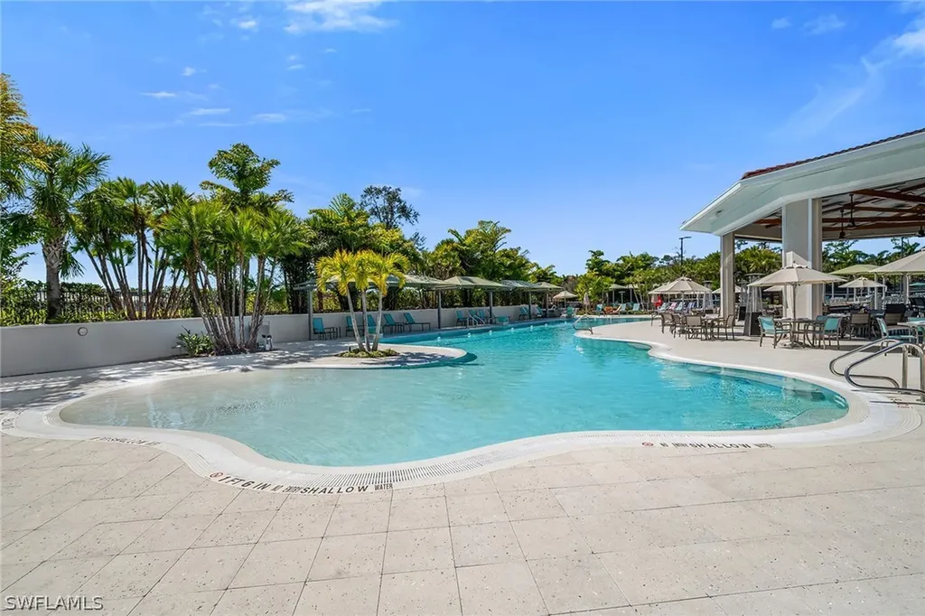 4843 Hampshire Court Naples FL 34112