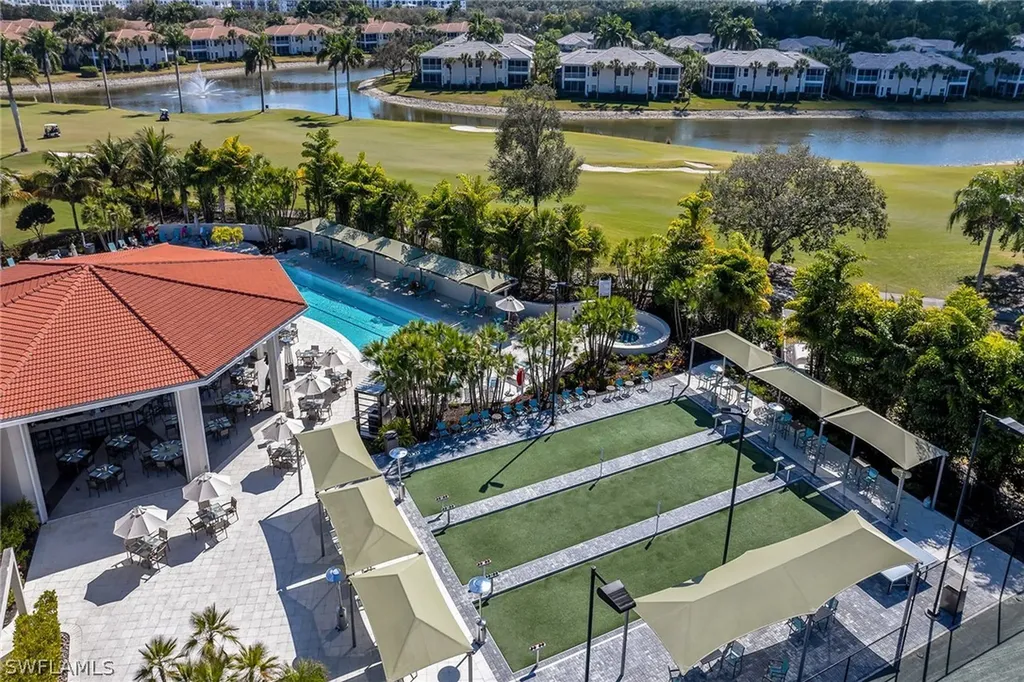 4843 Hampshire Court Naples FL 34112