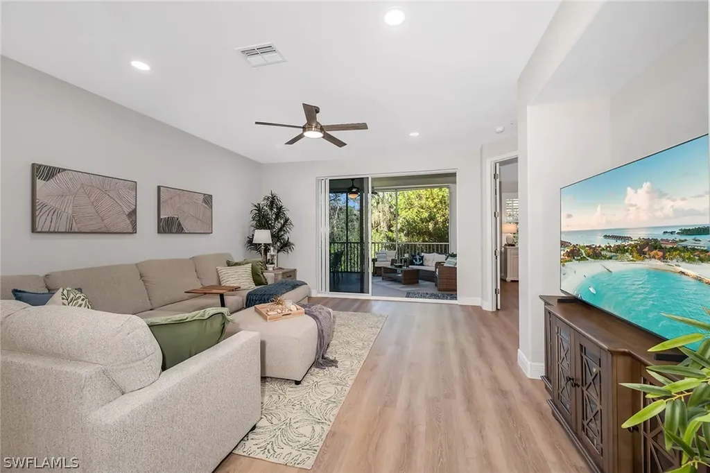 4843 Hampshire Court Naples FL 34112