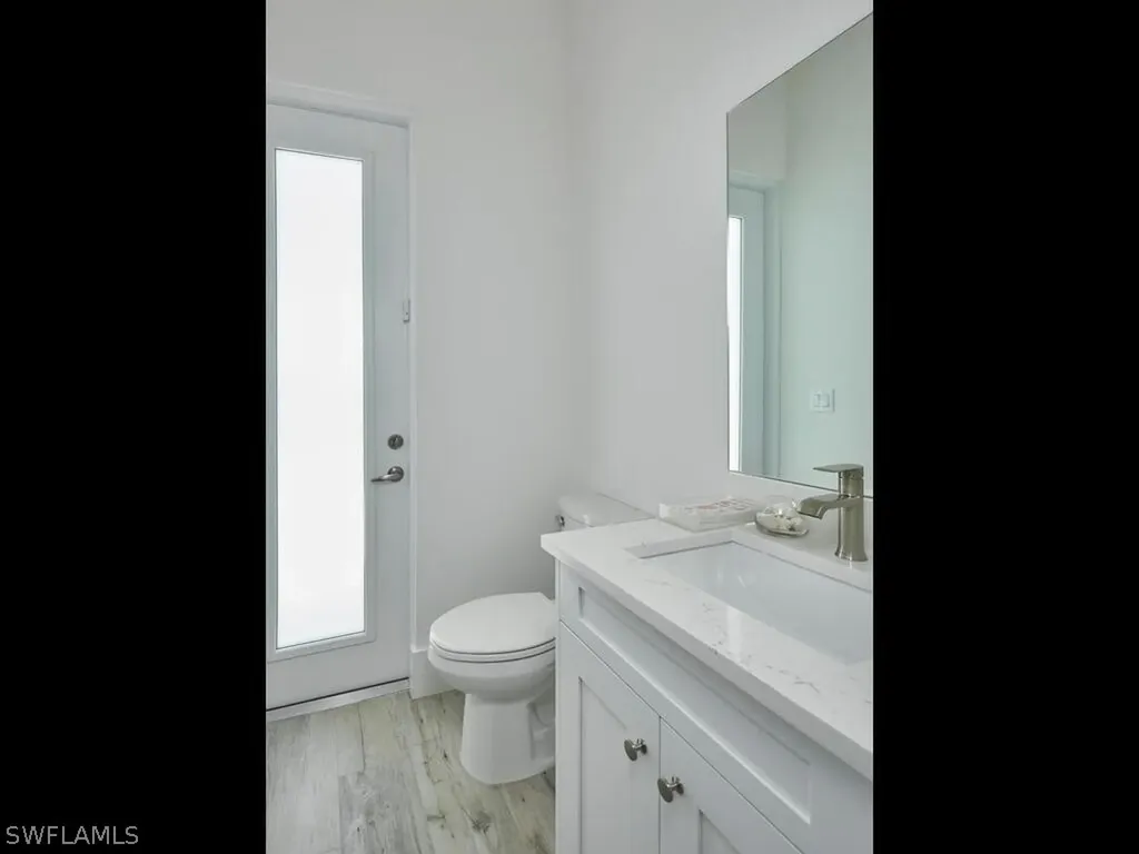 1448 10th Street N Naples FL 34102