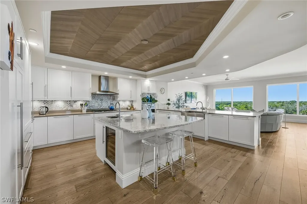 13665 Vanderbilt Drive Naples FL 34110