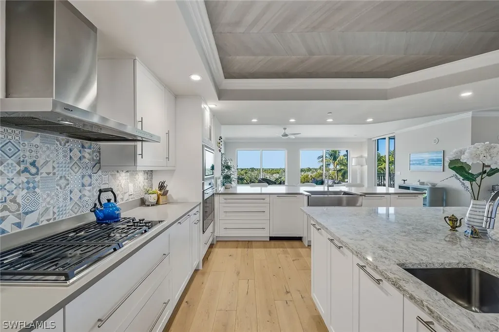 13665 Vanderbilt Drive Naples FL 34110