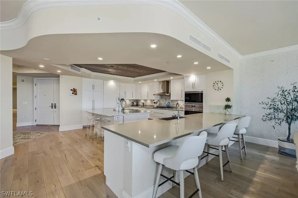 13665 Vanderbilt Drive Naples FL 34110