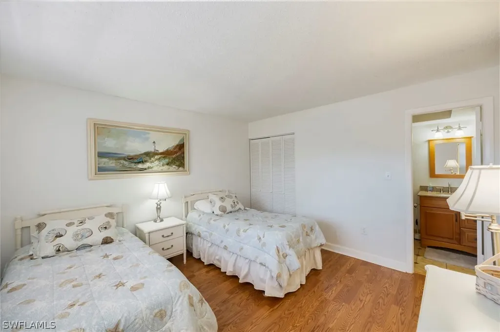 180 Turtle Lake Court Naples FL 34105