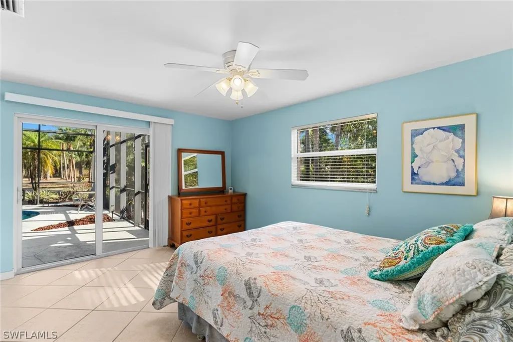 3675 1st Avenue NW Naples FL 34120