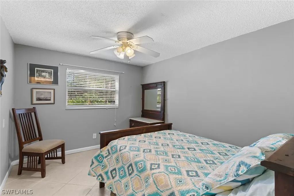 3675 1st Avenue NW Naples FL 34120