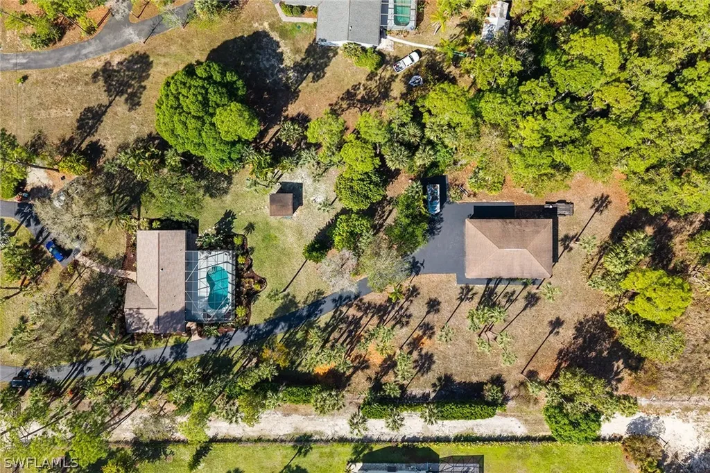 3675 1st Avenue NW Naples FL 34120