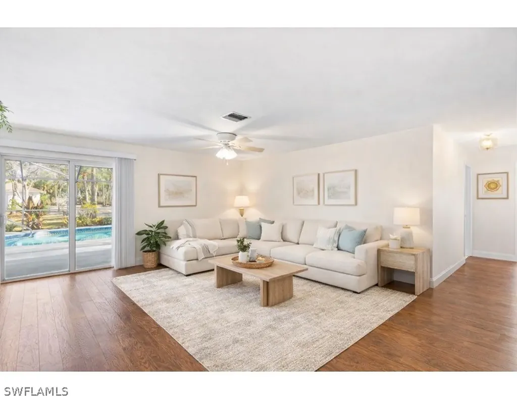 3675 1st Avenue NW Naples FL 34120