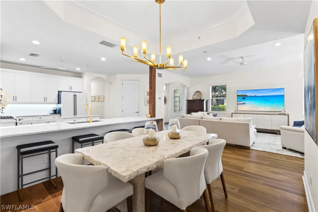 2834 Tiburon Boulevard E Naples FL 34109